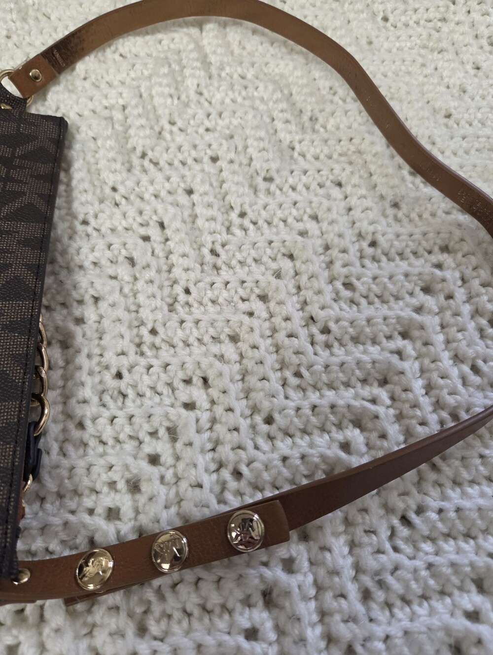 Michael Kors Signature Logo Chain-Strap Belt Bag/Fanny Pack - Picture 4 of 13
